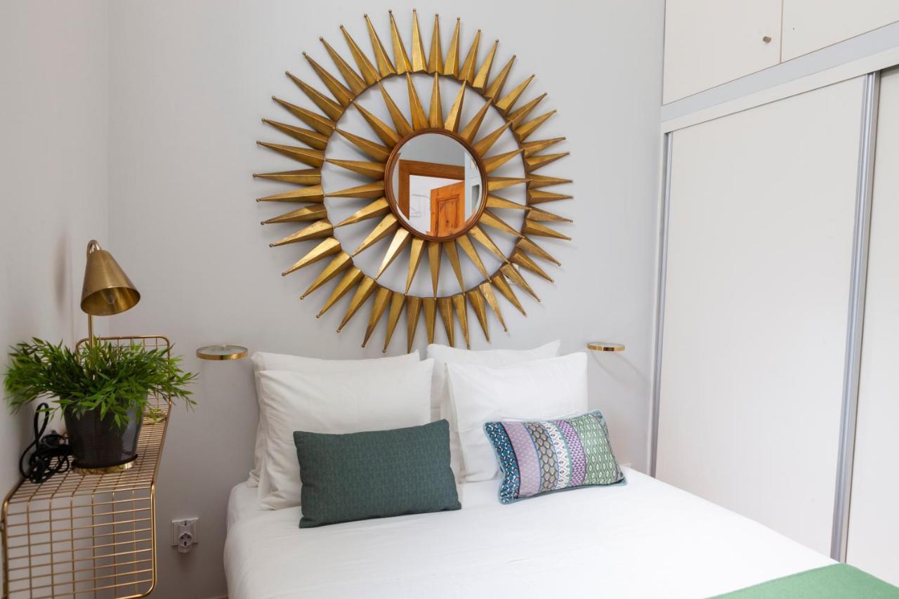 Alfama Terrace Apartment With Authentic XVIII Tiles And Historic Notes 3 Bedrooms & 2 Bathrooms Ac ลิสบอน ภายนอก รูปภาพ