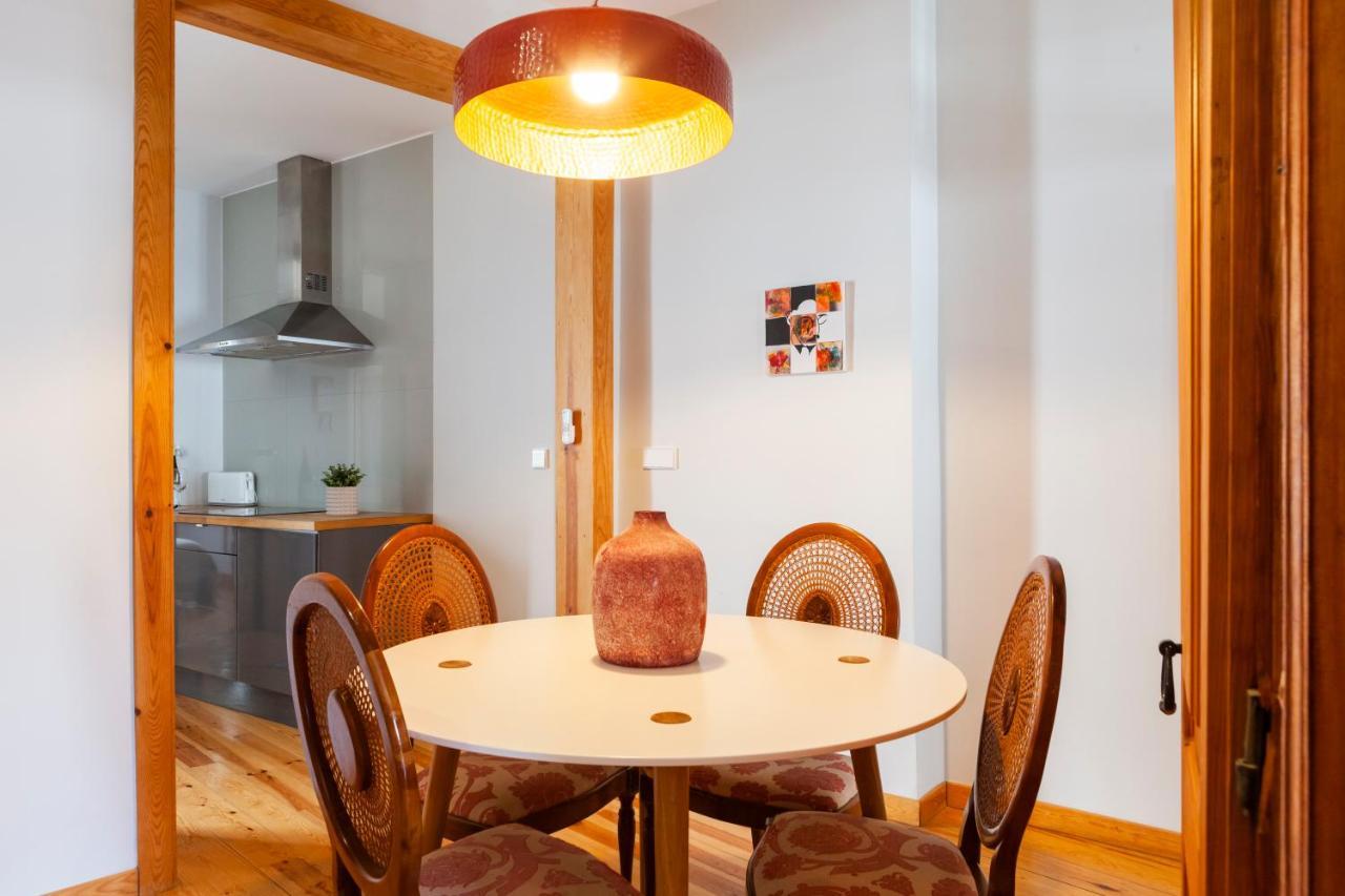 Alfama Terrace Apartment With Authentic XVIII Tiles And Historic Notes 3 Bedrooms & 2 Bathrooms Ac ลิสบอน ภายนอก รูปภาพ