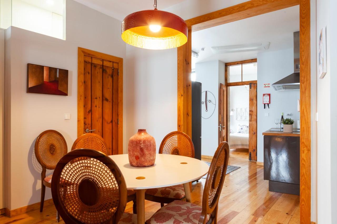 Alfama Terrace Apartment With Authentic XVIII Tiles And Historic Notes 3 Bedrooms & 2 Bathrooms Ac ลิสบอน ภายนอก รูปภาพ