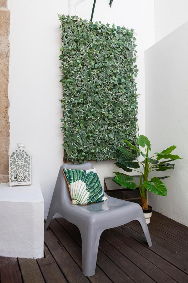 Alfama Terrace Apartment With Authentic XVIII Tiles And Historic Notes 3 Bedrooms & 2 Bathrooms Ac ลิสบอน ภายนอก รูปภาพ